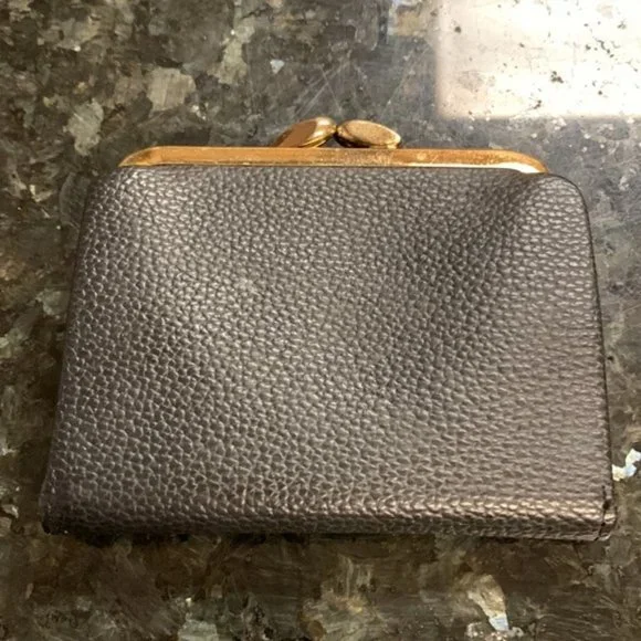 Vintage Kiss Lock Billfold Wallet - Picture 2 of 7